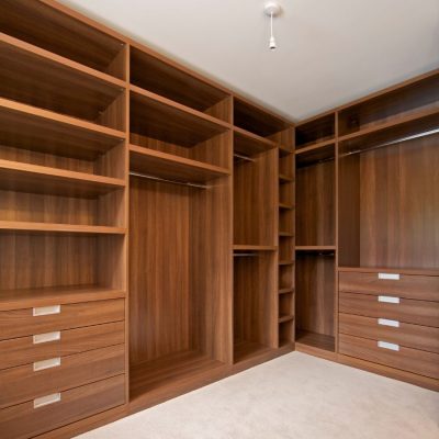 cách phối màu tủ áo gỗ theo phong thủy mệnh
